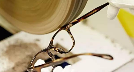 What do you know about the entire process of making glasses?